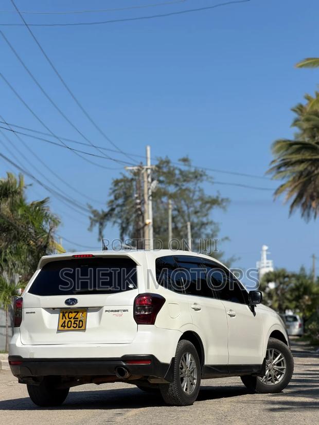 Subaru Forester 2013 White
