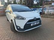 Toyota Sienta 1.5 FWD 2016 White for sale