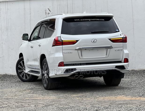 Lexus LX 2019 White