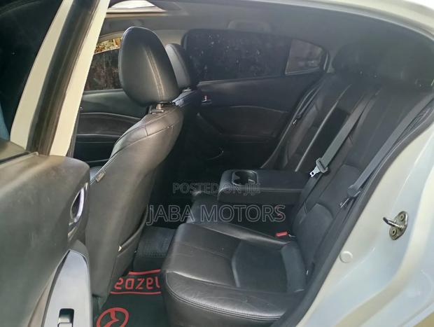 Mazda Axela 2016 White