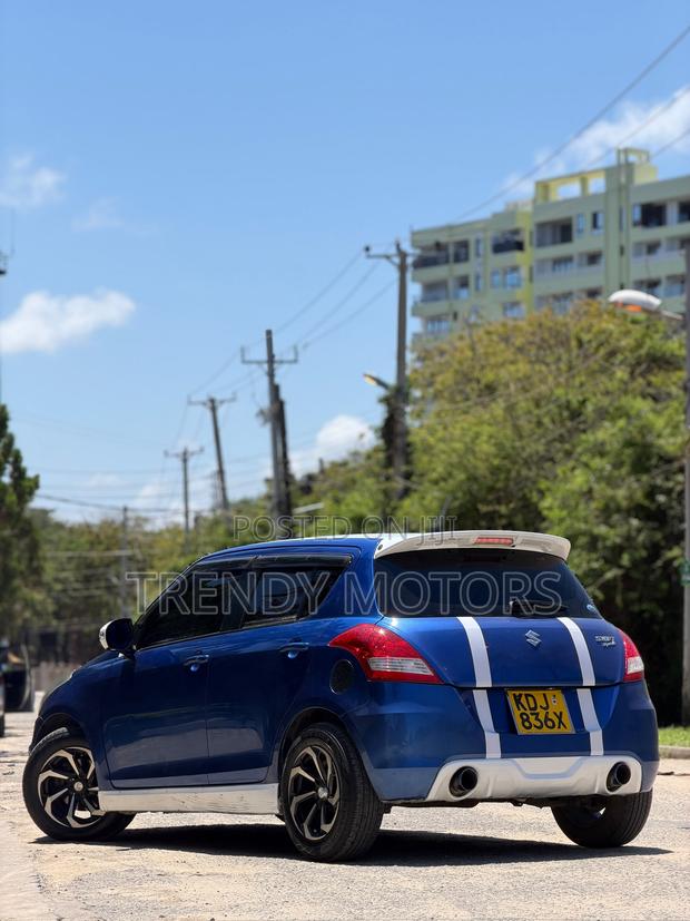 Suzuki Swift 2014 Blue