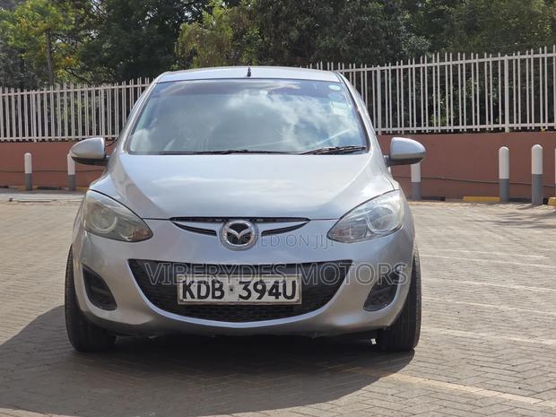 Mazda Demio 2013 Gray