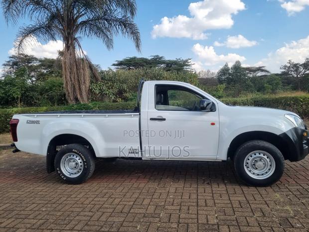 Isuzu D-MAX 2016 Off white