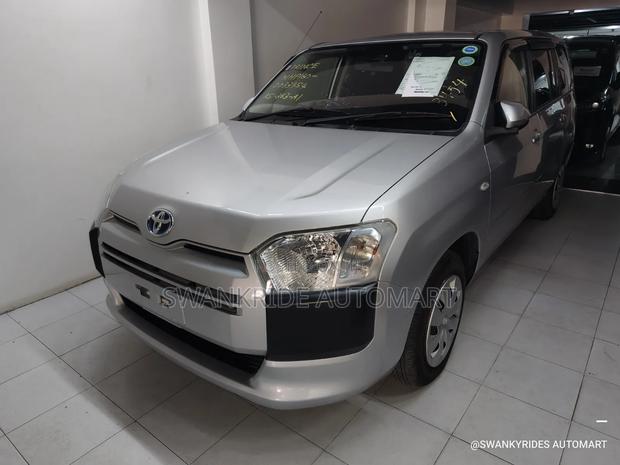 Toyota Probox 1.5 DX 2WD 2020 Silver