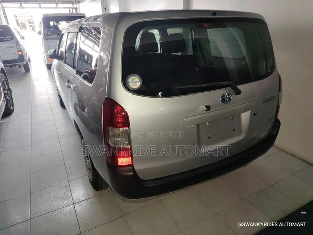 Toyota Probox 1.5 DX 2WD 2020 Silver