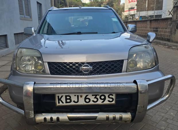 Nissan X-Trail 2002 Silver