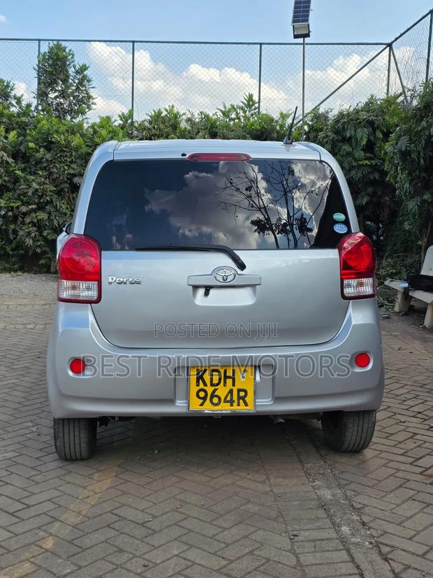 Toyota Porte 1.5 FWD 2015 Silver