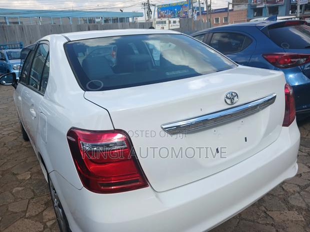 Toyota Axio 2021 White