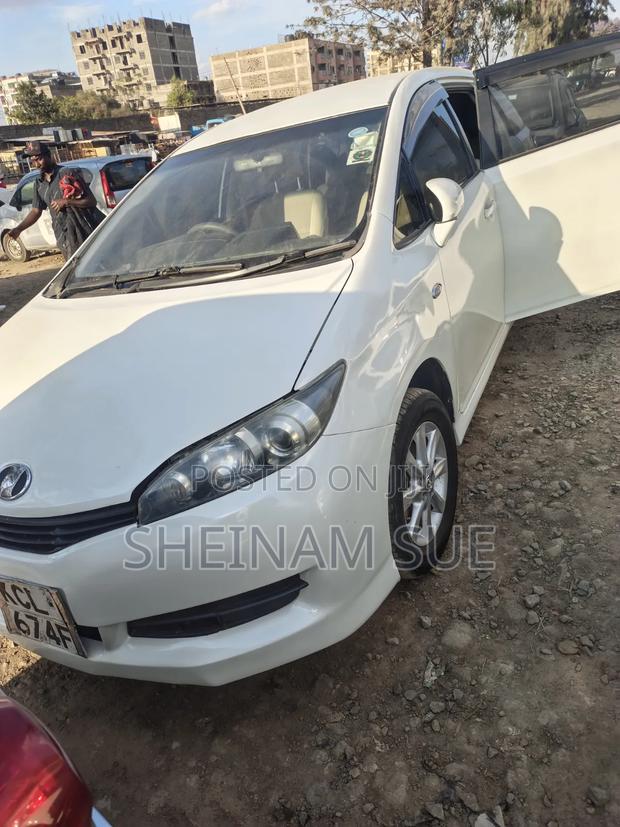 Toyota Wish 2010 White