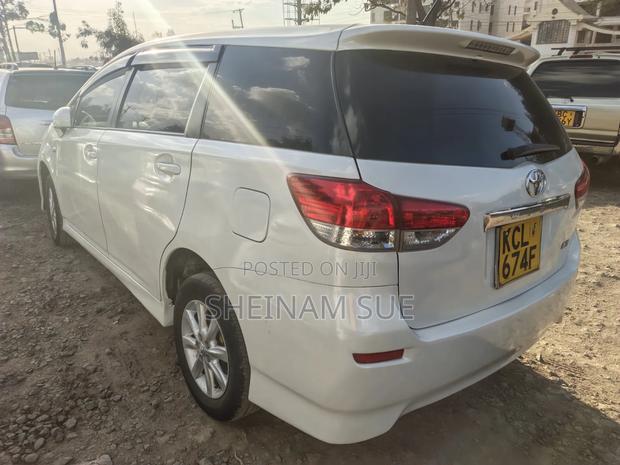 Toyota Wish 2010 White
