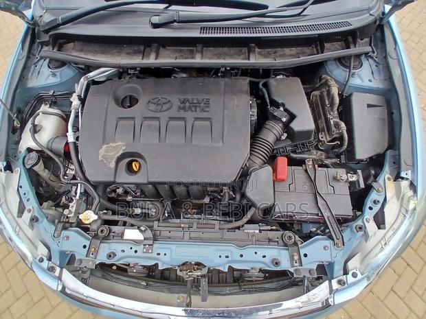 Toyota Premio 2014 Silver