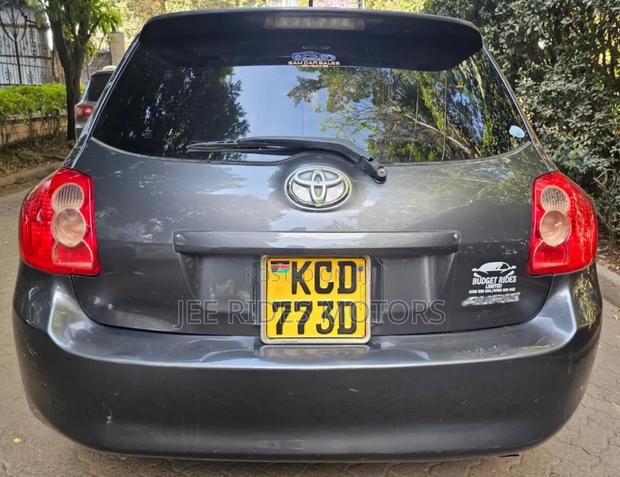Toyota Auris 2008 Gray