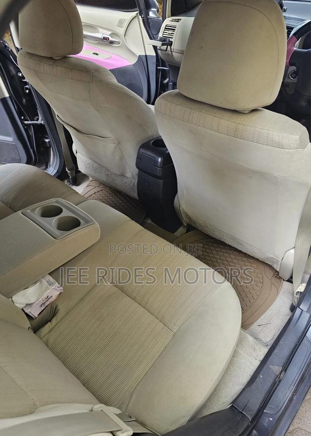 Toyota Auris 2008 Gray