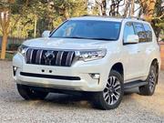 Toyota Land Cruiser Prado 2.8 2022 White for sale