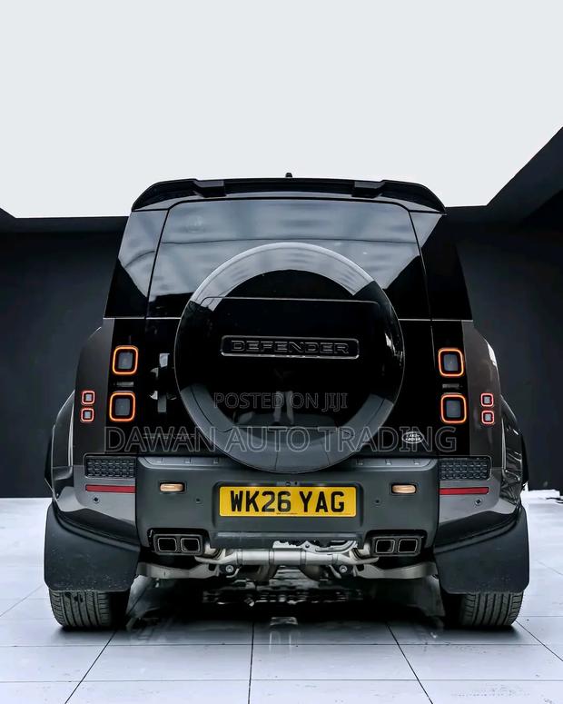 Land Rover Defender 2026 Black