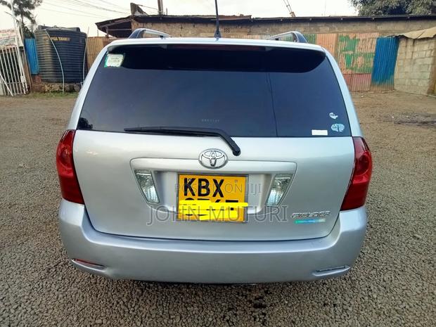 Toyota Corolla Fielder 2006 Silver