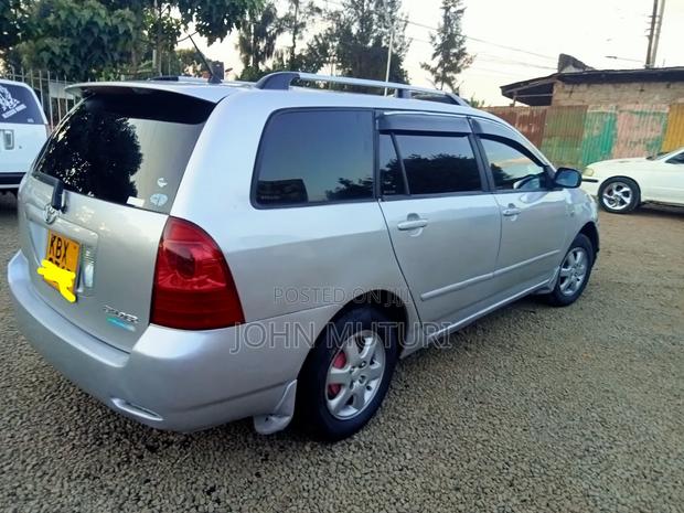 Toyota Corolla Fielder 2006 Silver