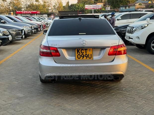 Mercedes-Benz E250 2011 Silver
