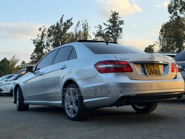 Mercedes-Benz E250 2011 Silver