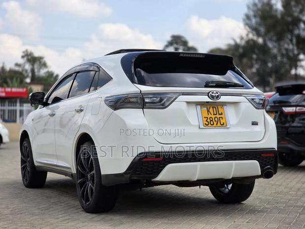 Toyota Harrier 2.0 2016 Pearl