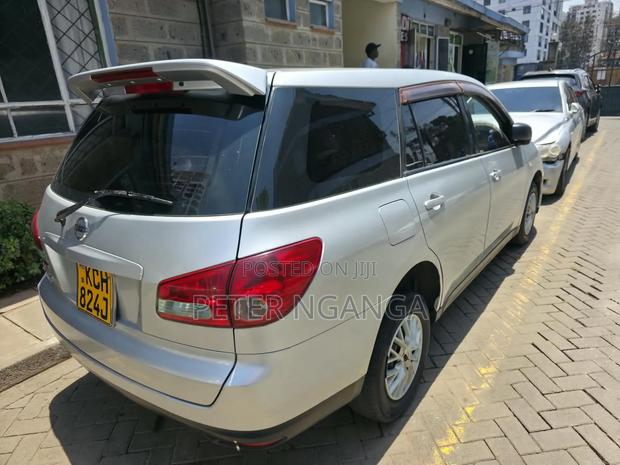 Nissan Wingroad 2009 Silver