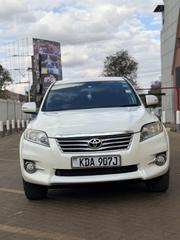 Toyota Vanguard 2013 White for sale