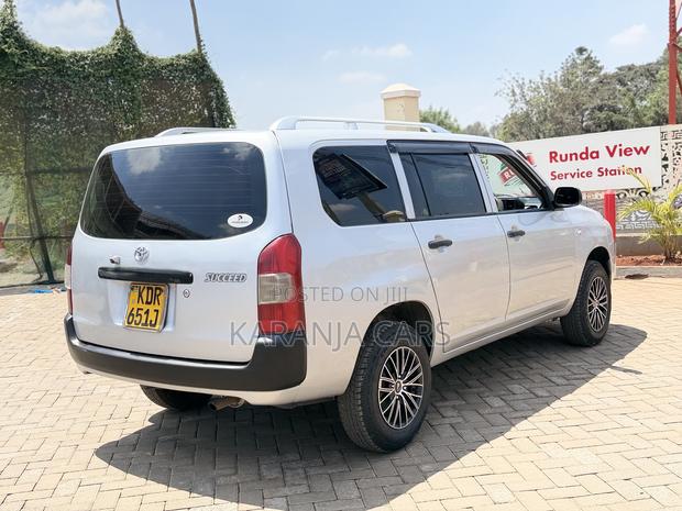 Toyota Succeed 2018 Silver