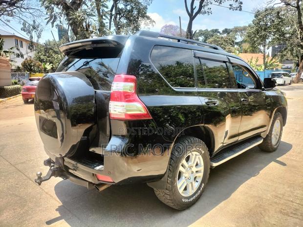 Toyota Land Cruiser Prado 3.0 TD 2011 Black