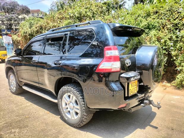 Toyota Land Cruiser Prado 3.0 TD 2011 Black