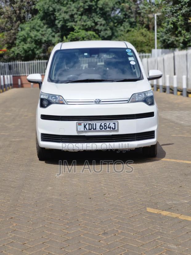 Toyota Spade 1.5 2019 White