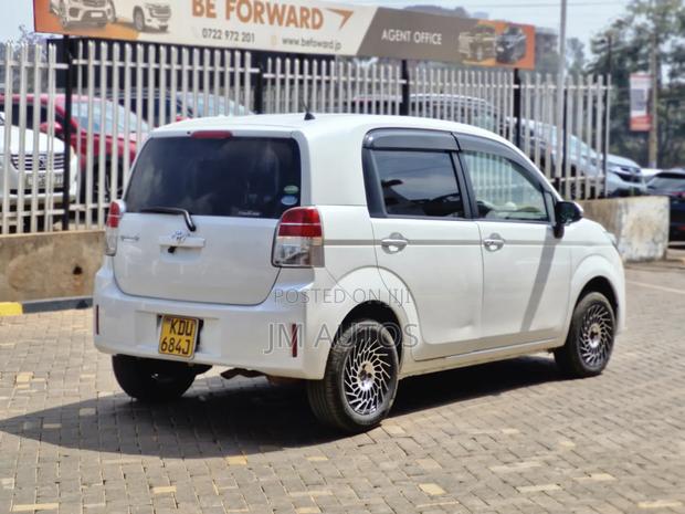 Toyota Spade 1.5 2019 White