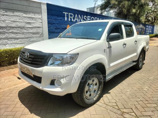 Toyota Hilux 2015 White