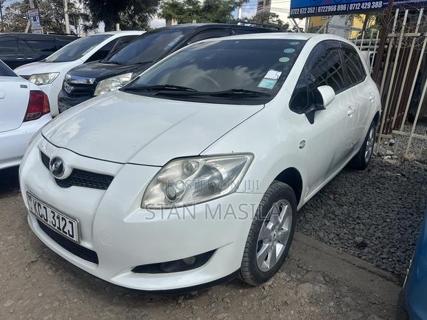 Toyota Auris 2009 White