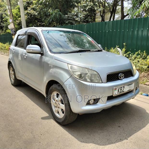 Toyota Rush 1.5 AWD 2007 Silver
