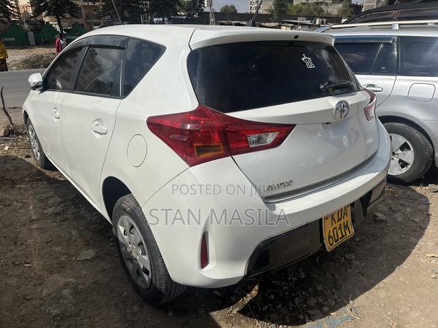 Toyota Auris 2007 White