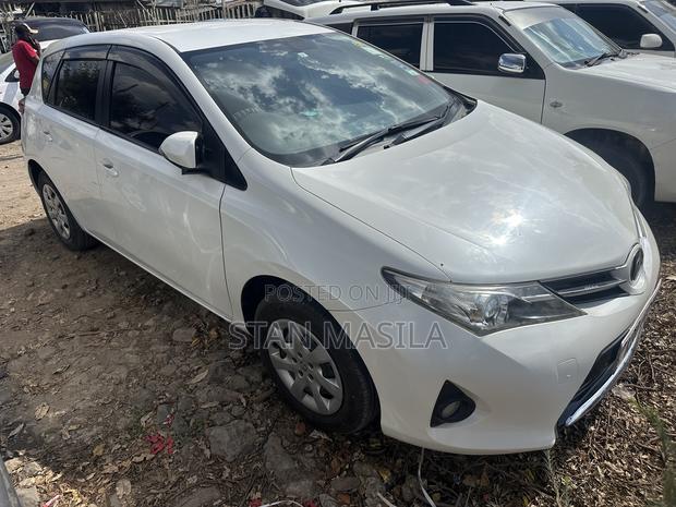 Toyota Auris 2007 White