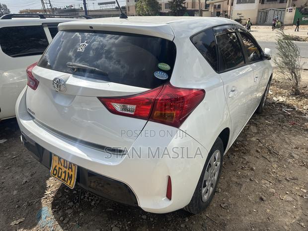 Toyota Auris 2007 White