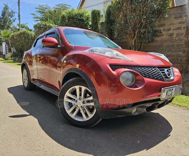 Nissan Juke S AWD 2011 Red