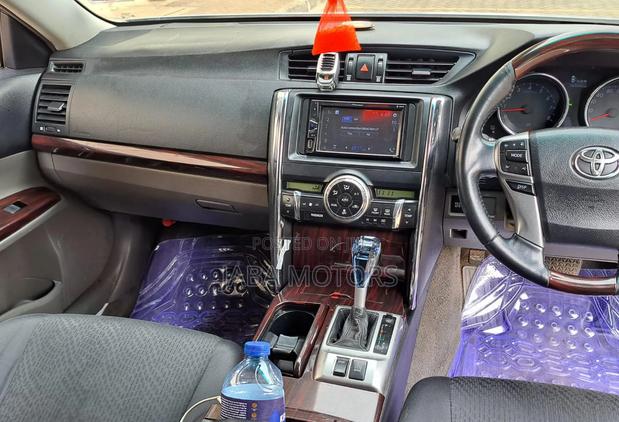 Toyota Mark X 2012 White