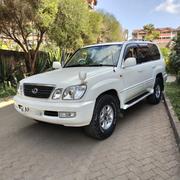 Toyota Land Cruiser Cygnus 4.7 2001 White for sale