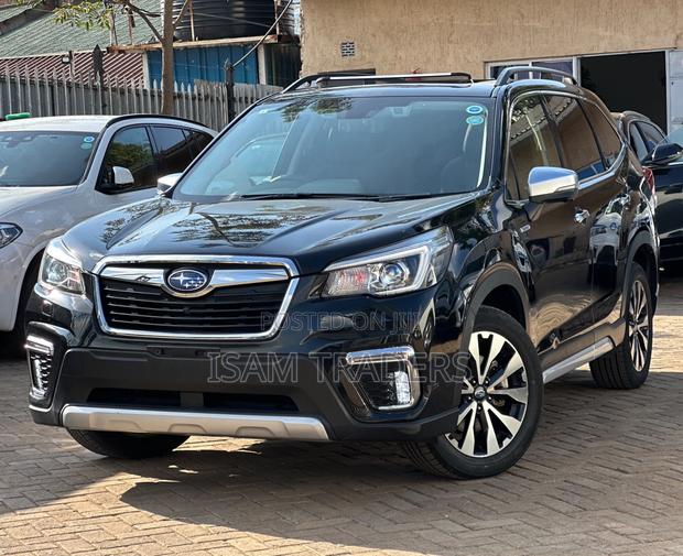 Subaru Forester Premium AWD 2019 Black