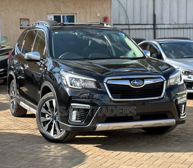 Subaru Forester Premium AWD 2019 Black