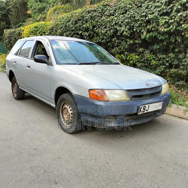 Nissan Advan 2003 Gray