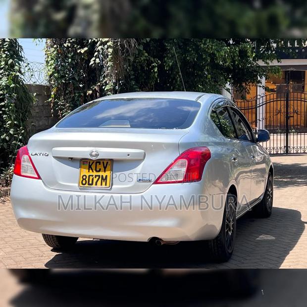 Nissan Tiida 2013 Silver