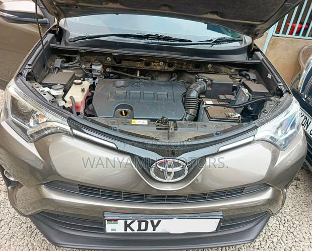 Toyota RAV4 2017 Gray