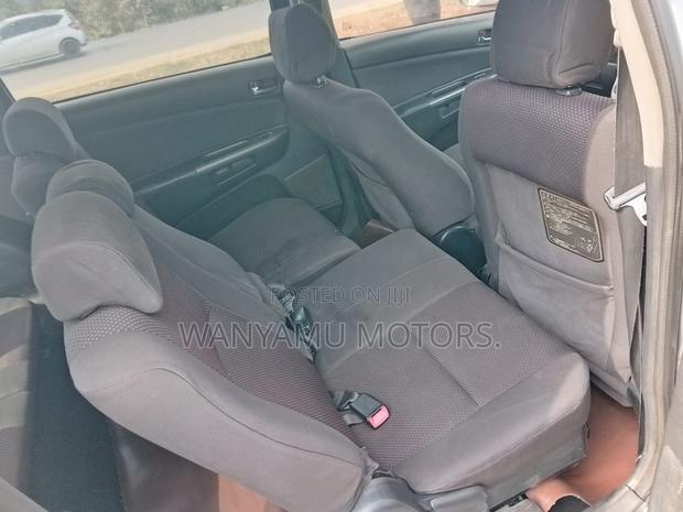 Toyota Wish 2006 Silver