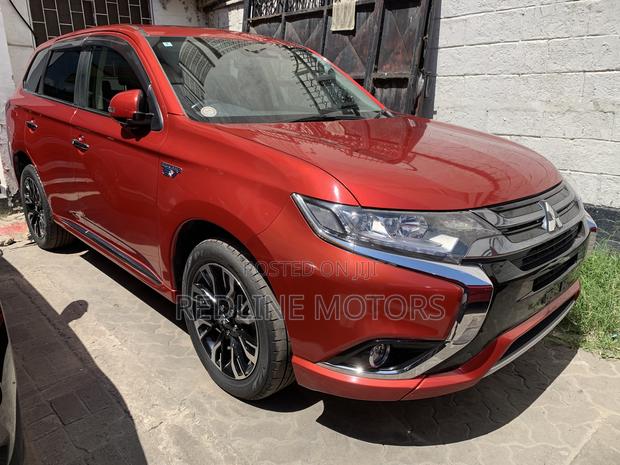 Mitsubishi Outlander 2.4 PHEV AWD 2019 Red