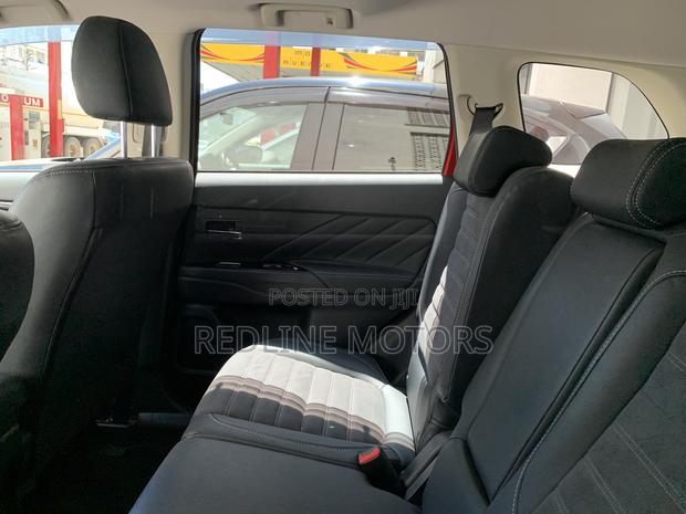 Mitsubishi Outlander 2.4 PHEV AWD 2019 Red