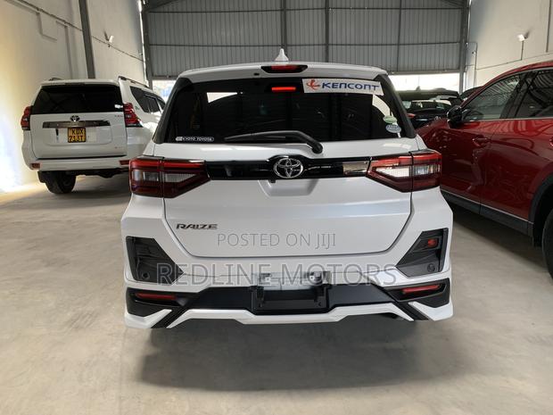 Toyota Raize 1.0 AWD 2019 Pearl