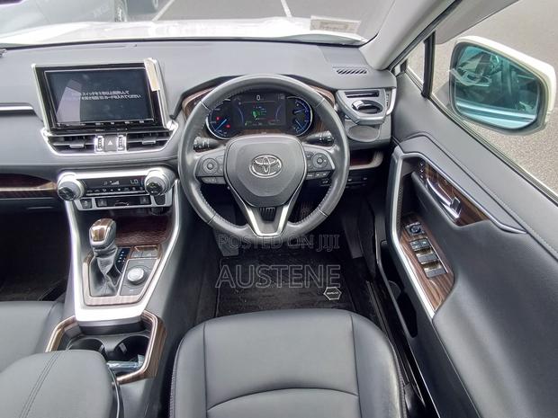 Toyota RAV4 Adventure AWD 2020 White